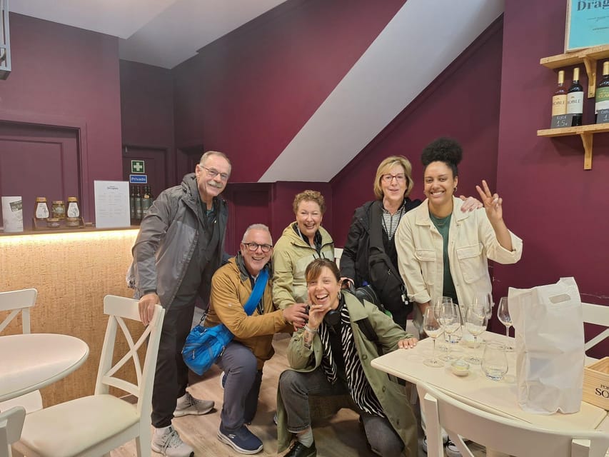 Porto: Port and Douro Wine Walking Tour with 9 Tastings - Small-group vibe and guide energy, why it matters