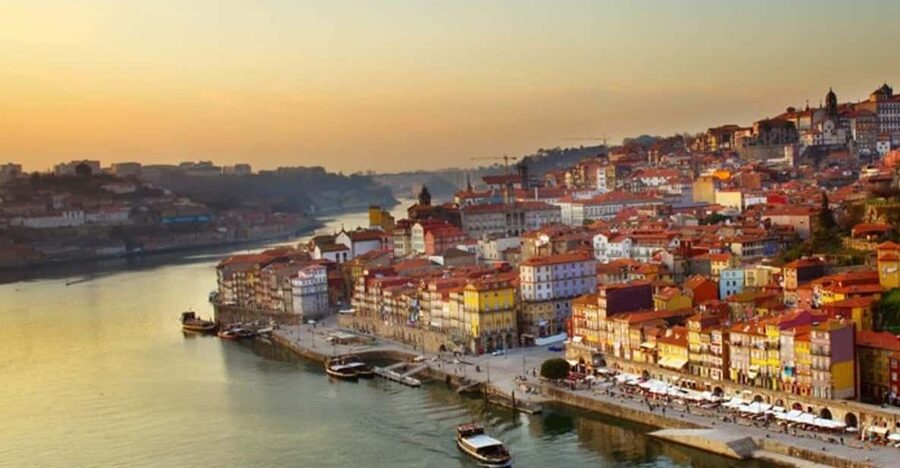 Porto: Port Wine Tour with 7 Port Tastings - Inside a prestigious port wine house, museum first, then tasting