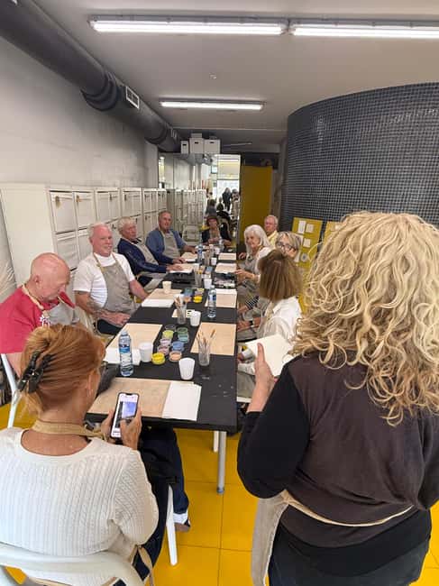 Porto: Portuguese Azulejo Tile Painting Workshop with Wine - Azulejos in Porto, the craft you see on every corner