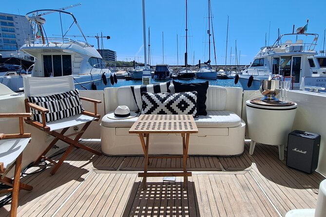 PORTO : Premium Yacht Tour – 6 Bridges & Douro Estuary Reserve - The 6-Bridge Route, Starting With the Arrábida Bridge