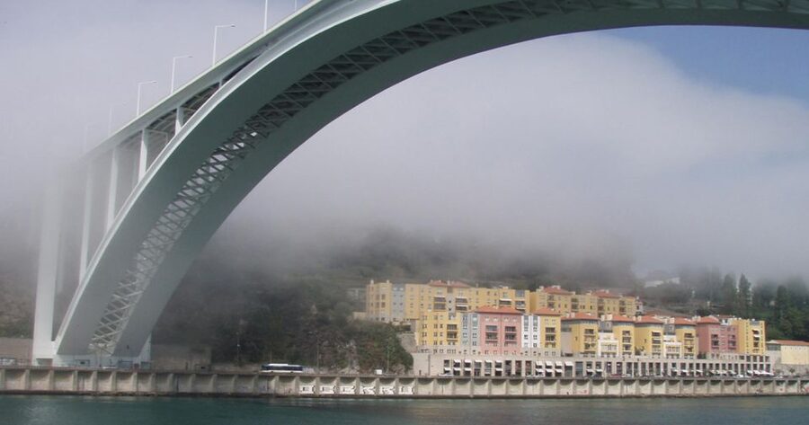 Porto: Private Bike Tour with a Local Guide - Why a private bike loop makes Porto easier in 3 hours