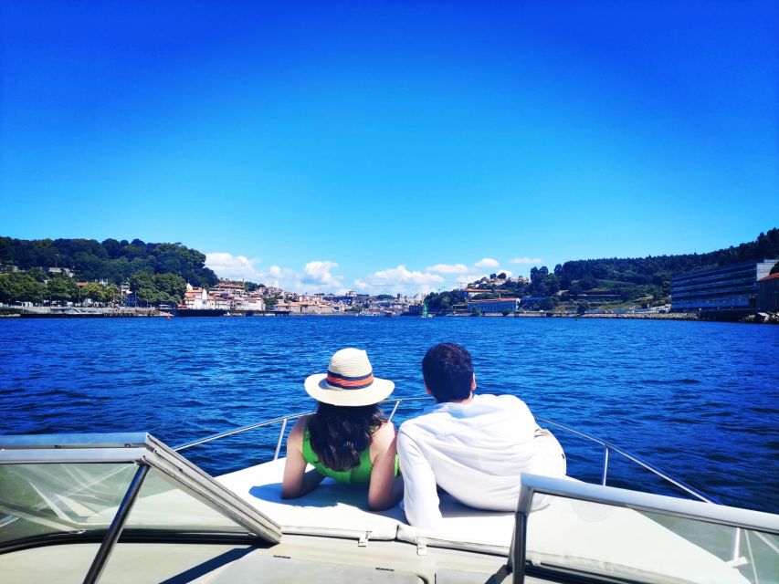 Porto:Private Boat Tour 6 Bridges group price up to 6px - Onboard Welcome Drink and the Rules That Keep It Simple
