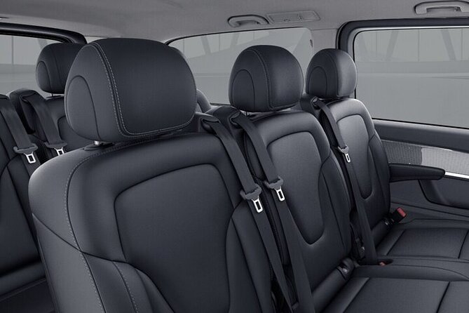 Porto Private departure Transfer - Getting picked up in Porto and Gaia, without the usual stress