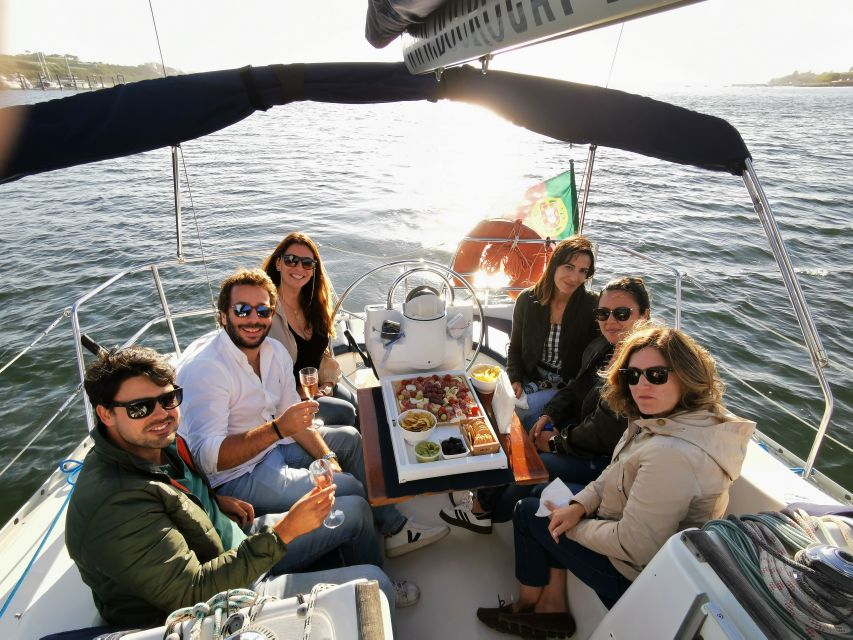 Porto: Private Douro River Charming Cruise w/wine tasting - Crew and music: the small touches that make it feel personal