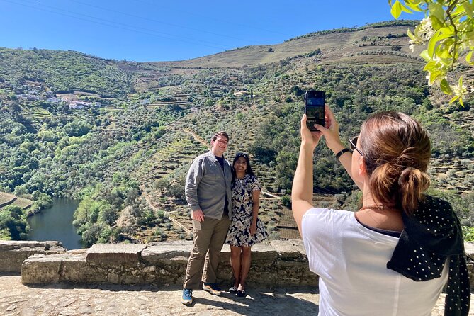Porto: Private Douro Valley All Inclusive: Tastings, Lunch & Boat - The 8:30 am start, private transport, and meeting point reality