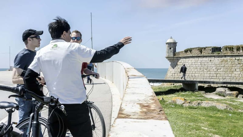 Porto Private E-Bike Tour: Douro River, Parks & Beaches - Starting at BICLAS & TRICLAS, and the Mira mural moment