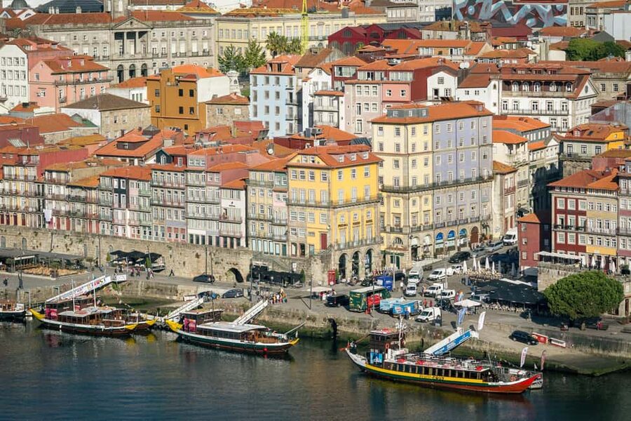 Porto: Private & Flexible Walking Tour in Historic Center - Getting Around: The “Clockwise” Trick and the Two Shortcuts
