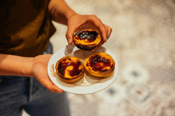 Porto Private Food and Drink Tasting Tour with Local - Pacing, walking, and what to bring so the day feels easy