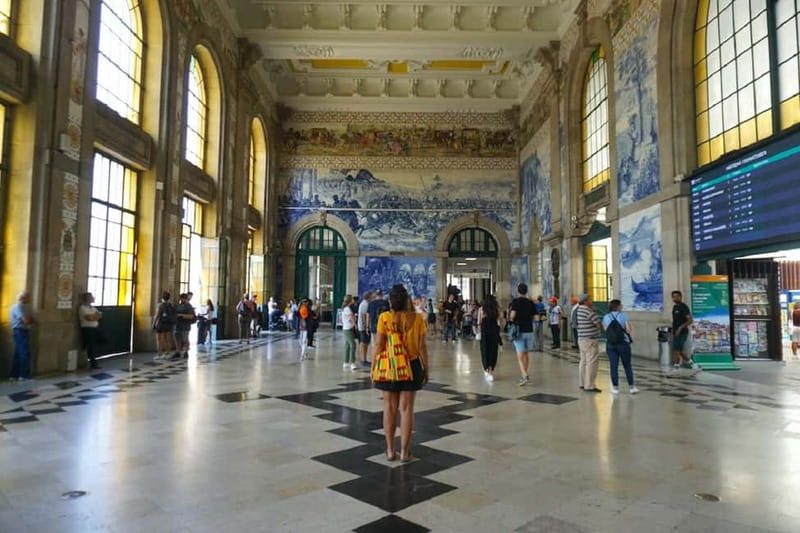 PORTO: Private Historic Center Walking Tour with Degustation - Key highlights worth your time