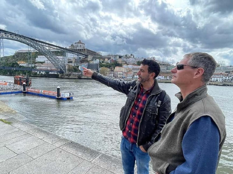 PORTO: Private Historic Center Walking Tour with Degustation - Sé Cathedral and Clérigos Tower, viewpoints that help you read the city