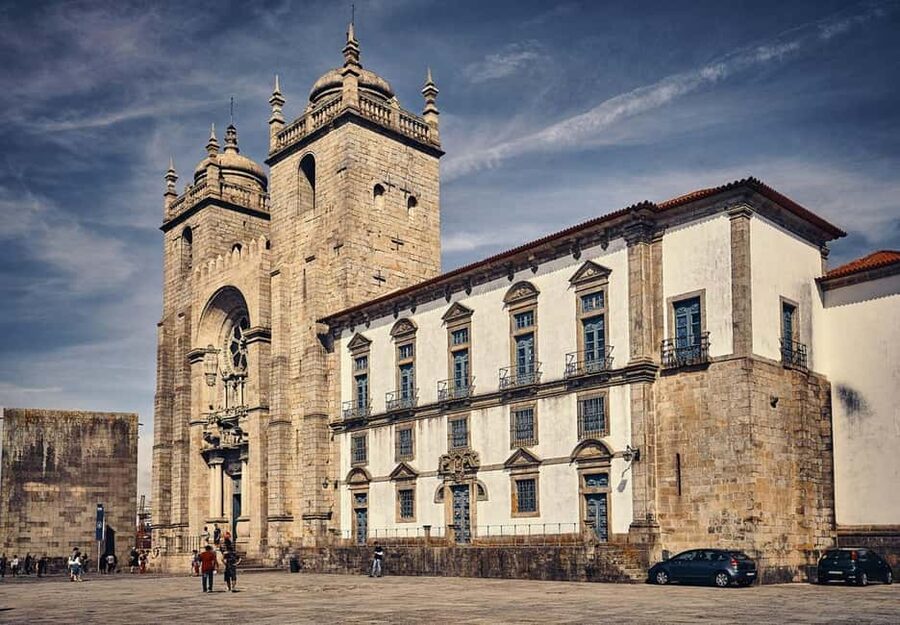 Porto Private Tour: History, Views & Culture Stops - Ribeira and Palacio da Bolsa: River Views Plus Civic Grandeur