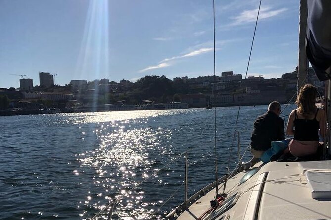 Porto, Private Tour in the Douro and Sea or Sunset - Cais da Ribeira: when the riverfront energy comes into focus