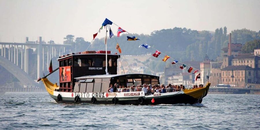 Porto: Private Tour of the Historic City in a Ford T Car - Cais de Gaia and the one-hour Douro river cruise