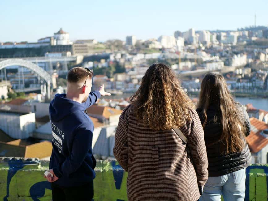Porto: Private Tour of the Historic City in a Ford T Car - Your route through Porto, built for fast context