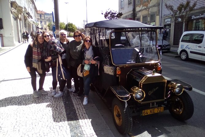 Porto: Private Tour to the Historic Center in a Classic Car - Price and value: is $39 per person a smart deal?