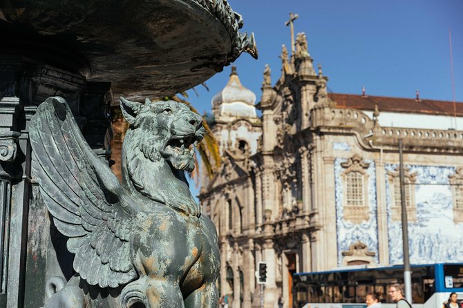 Porto PRIVATE TOUR With Locals: Highlights & Hidden Gems - Starting your walk in Porto, from Praça de Gomes Teixeira