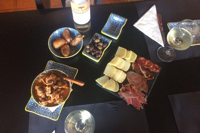 Porto: Private Walking Food Tour with Tastings - Starting points that help you get your bearings fast