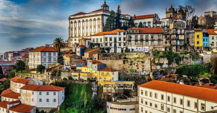 Porto Private Walking tour - Ribeira viewpoints and tiled buildings, plus the maritime Porto that built power