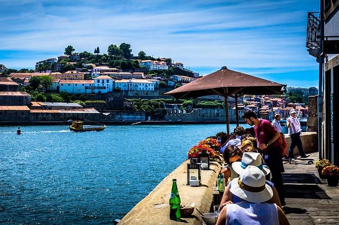 Porto Private Walking Tour with a Local - Getting your Porto bearings near Palácio da Bolsa