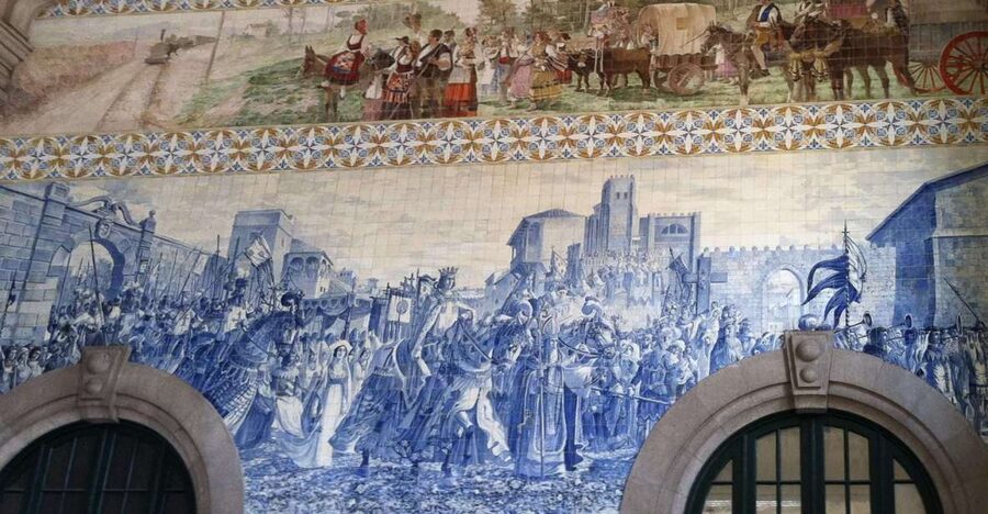 Porto Private Walking Tour with Fast Track to Lello - Cordoaria Garden, sculptures, and the calm mid-afternoon pace