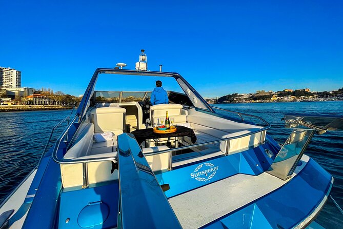 Porto: Private Yacht Cruise with Local Wine, Snacks and 6 Bridges - Should you book ZapDouro’s Six-Bridge cruise?