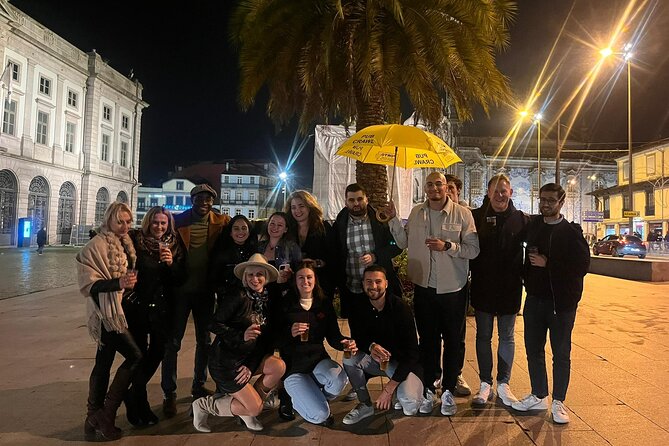 Porto Pubcrawl: 5h,7 Drinks,4 bars &Skip the line Club Entry - Key things to know before you go