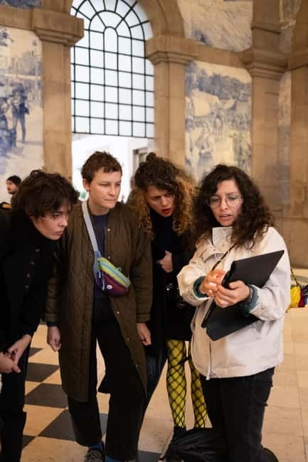 Porto: Queer Walking Tour - Sé Cathedral: a photo stop that becomes a starting point