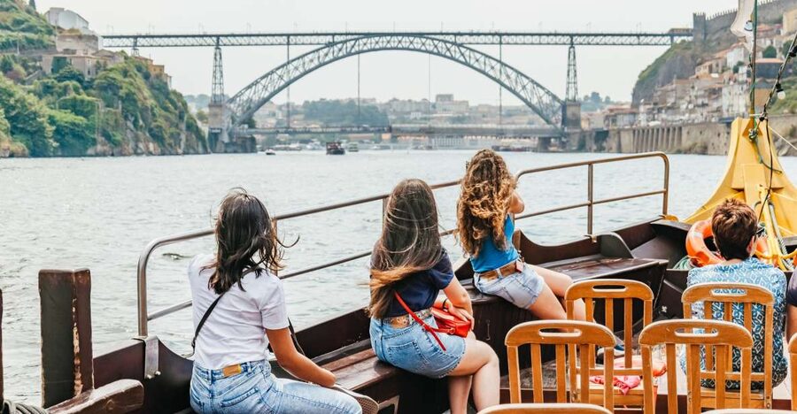 Porto: River Douro 6 Bridges Cruise - Ribeira and Vila Nova de Gaia from the deck: the payoff