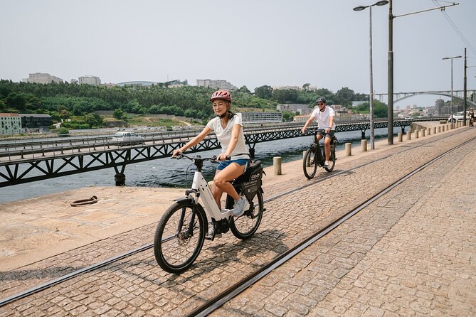 Porto Riverbank E-Bike Tour - Atlantic Coast, Gardens - Starting point at CICLO EBIKES in Vila Nova de Gaia