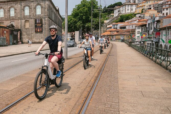 Porto Riverbank E-Bike Tour - Atlantic Coast, Gardens - Parque da Cidade and Parque Urbano da Pasteleira: nature breaks along the ride