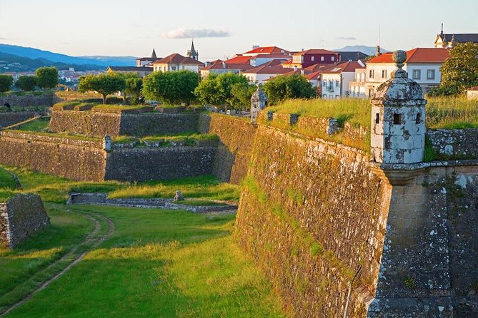 Porto: Santiago de Compostela and Valença do Minho Day Trip - UNESCO Old Town free time: lunch and your own walking plan