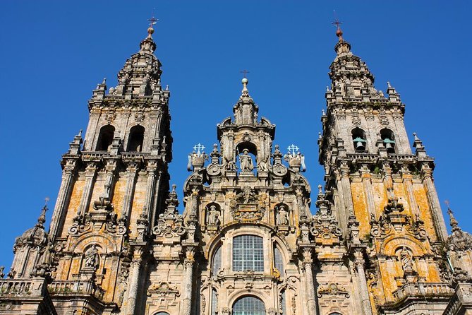 Porto: Santiago de Compostela and Valença do Minho Day Trip - Price and value: what $95.58 buys you on a big cross-border day