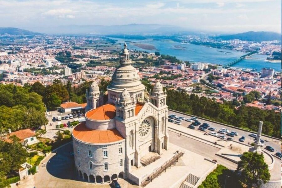 Porto: Santiago de Compostela & Viana do Castelo Tour - Key Highlights You’ll Notice Right Away