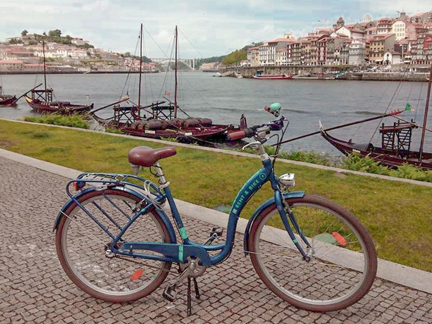 Porto: Self-Guided Bike and Boat Tour with Port Wine Tasting - Afurada snack stop: what you should do with the food time