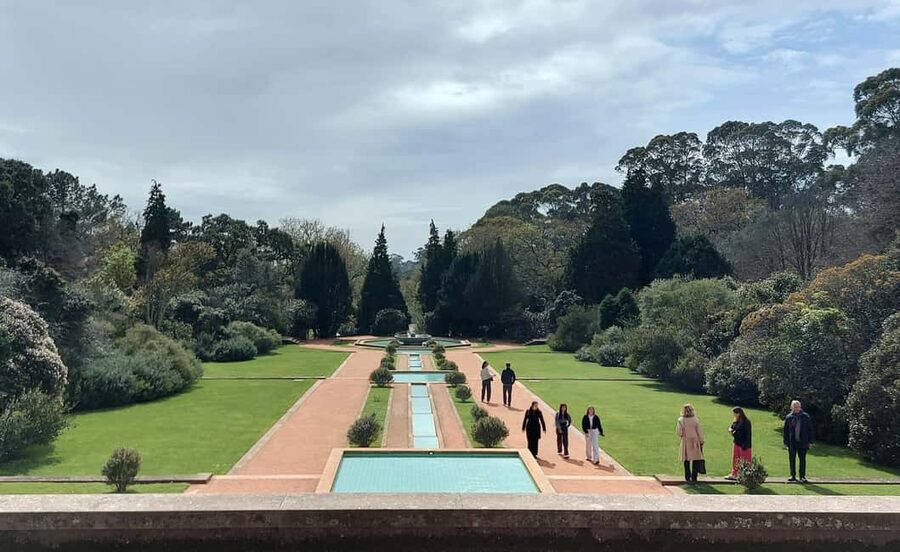 Porto: Serralves Gardens Art and Architecture Walking Tour - Álvaro Siza museum grounds: modern Portugal built into the park