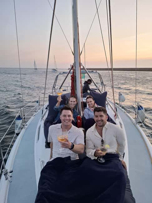 Porto shared Thullium Sailboat, enjoy magic sunset&open sail - The crew makes the difference, from Liliana to Túlio to Jorge