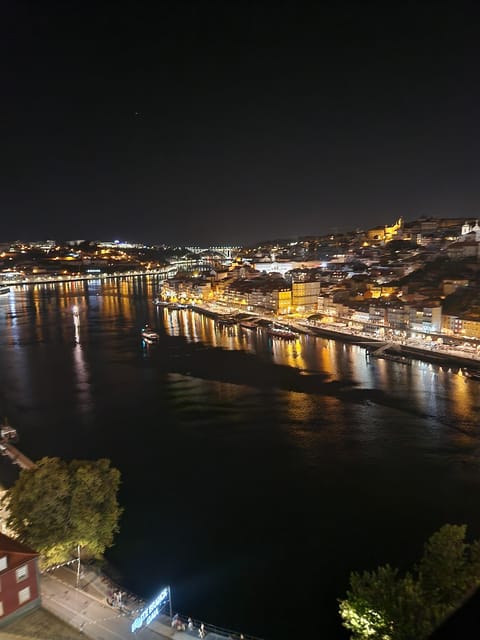 Porto: Sightseeing Tour - The surprising charm of the Porto McDonald’s, inside a 1936 building