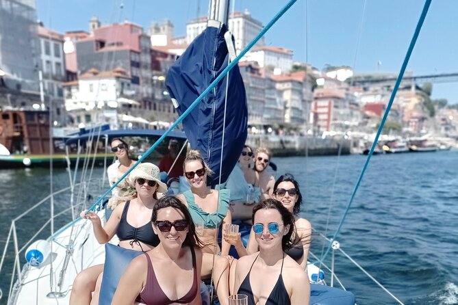 Porto: Single Party on a charming sailboat with welcome drink - Timing and duration: why 2 hours feels perfect