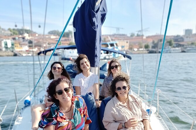 Porto: Single Party on a charming sailboat with welcome drink - Getting to Marina da Afurada: practical tips for your start