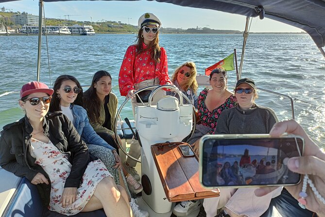 Porto: Single Party on a charming sailboat with welcome drink - The route: from Douro River views to the mouth near the Atlantic