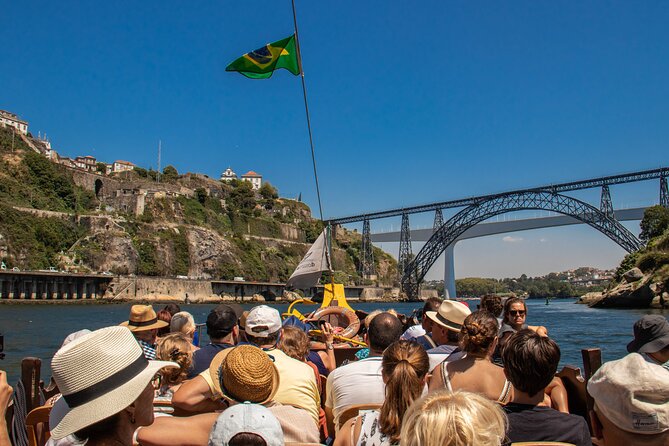 Porto Six Bridges Panoramic Cruise on the Douro River - Narration and sound: what to expect from pre-recorded audio
