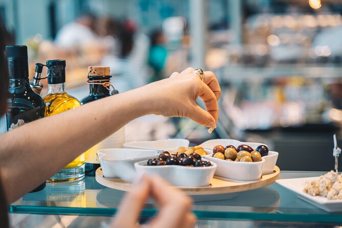 Porto Small Group Gastronomic Food and Wine Tour - The food and drink line-up, in plain terms