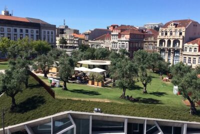 Porto Small Group Walking Tour with Lello Bookshop
