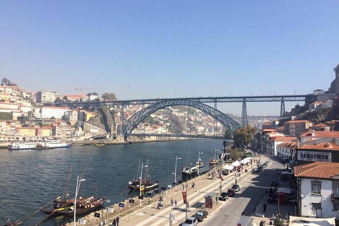 Porto Small Group Walking Tour with Lello Bookshop - Tips to make the walking feel good, not exhausting