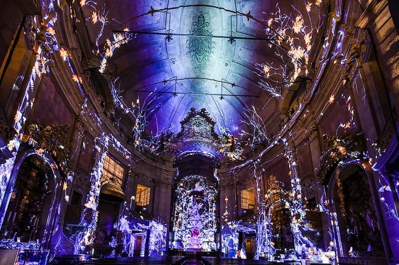 Porto: Spiritus Multimedia Show Entry Ticket - How the 360º light and music uses baroque architecture as the main character