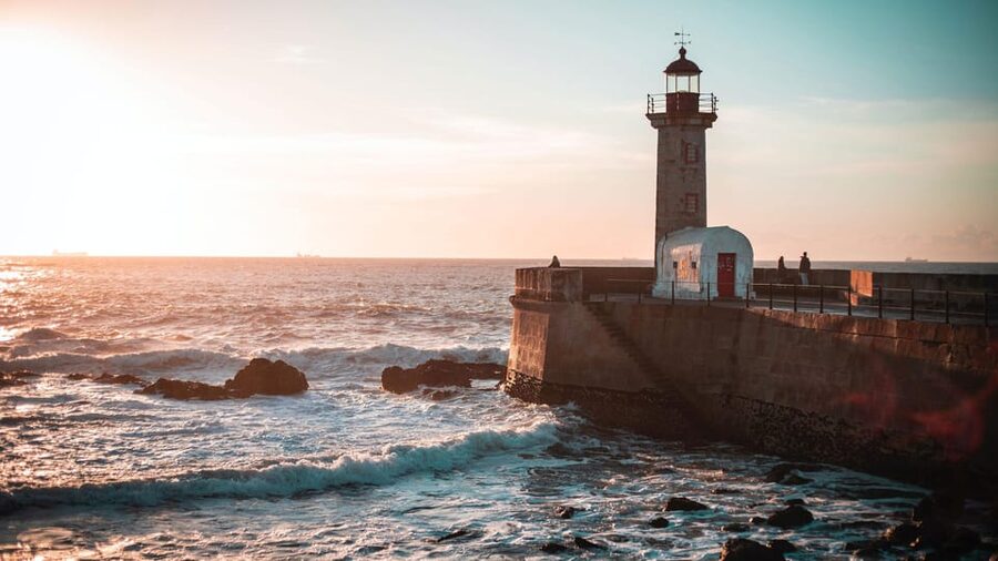 Porto Sunset Bike Tour - Old Town to viewpoints: lighthouses, gardens, and the calm between stops