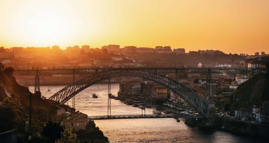 Porto: Sunset Walking Tour with Port Wine and Views - Meeting near São Bento, then getting your bearings fast