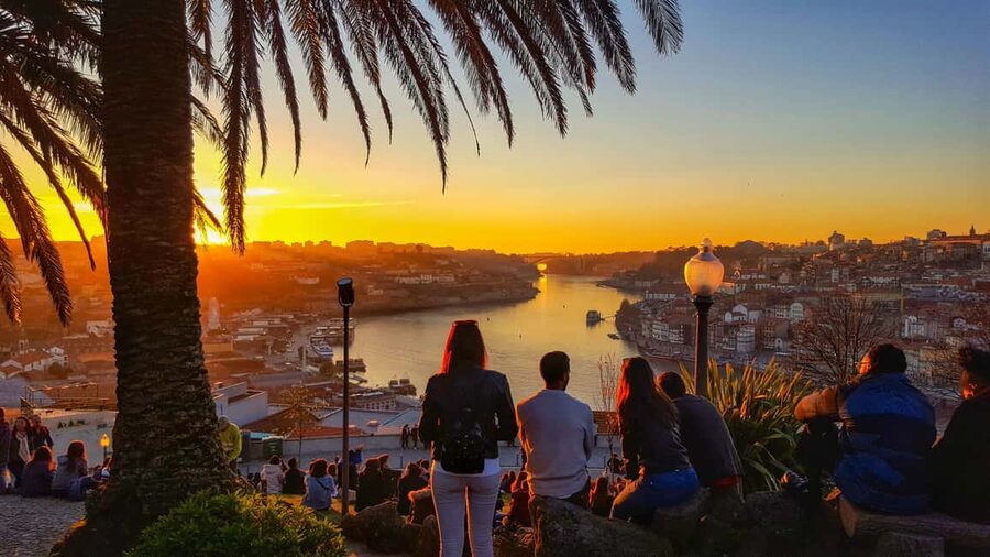 Porto: Sunset Walking Tour with Port Wine and Views - Clérigos Tower: the icon, plus context for what you’re seeing