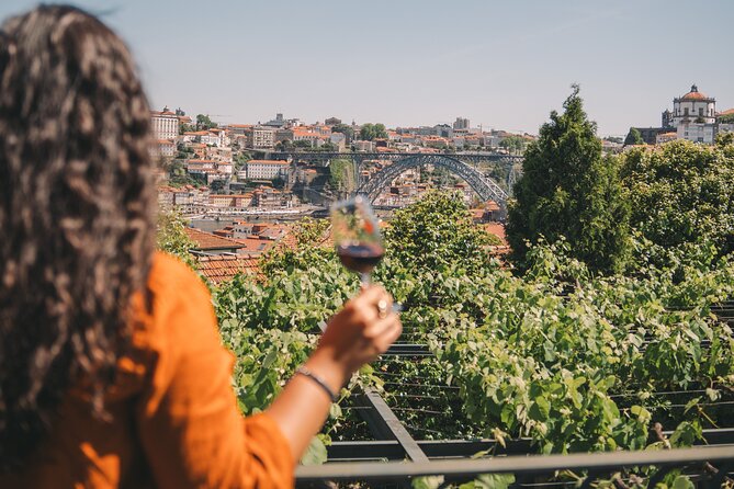 Porto: Taylor's Port Cellars Visit & Port Wine Tasting - Rua do Choupelo and the one-hour rhythm in Gaia