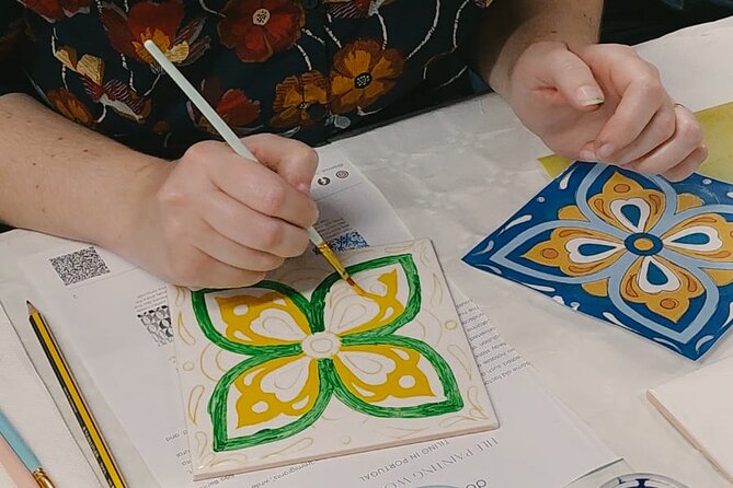 Porto: Tile Painting Workshop with Porto Wine - Sé do Porto - Tile Painting in Porto, Built Around Azulejos